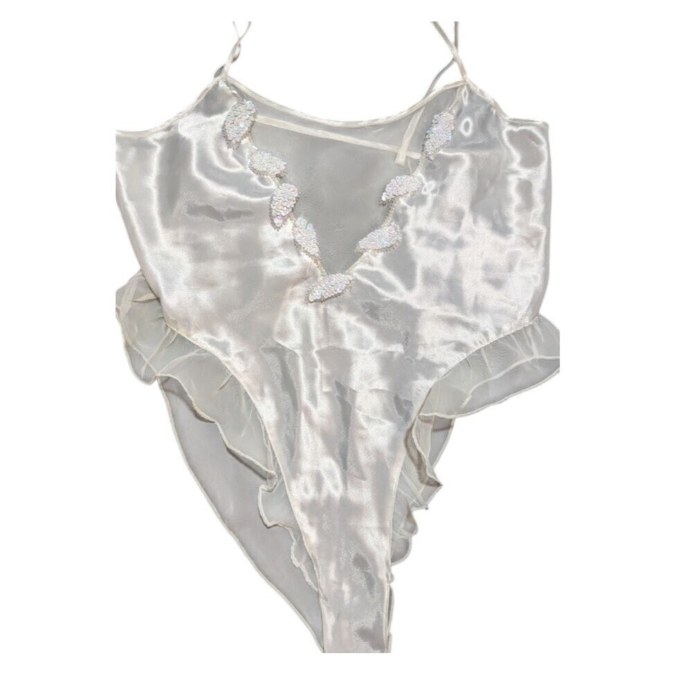 Vintage Gold Label Victoria's Secret White Teddy Sequin Ruffle Bodysuit M‎ Y2K